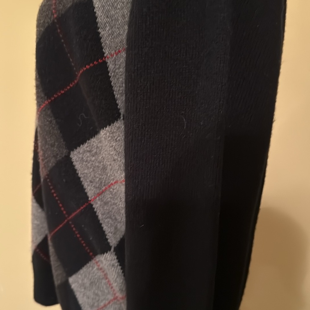 Jos A Bank sweater - Picture 6 of 11
